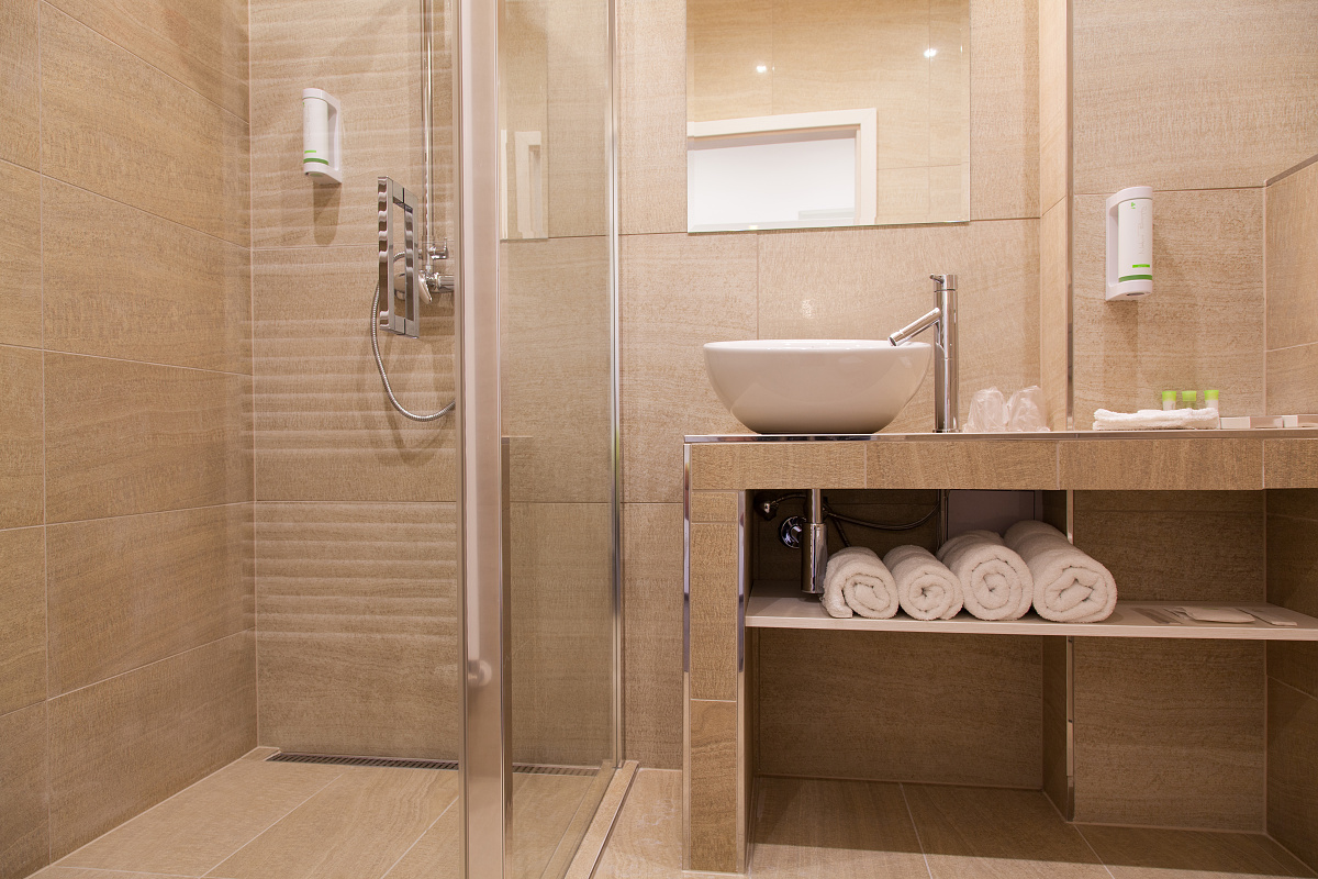 Stavebniny LHS — stavební materiál